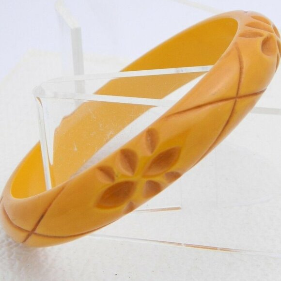 Butterscotch Yellow BAKELITE TESTED Bracelet - Picture 1 of 4